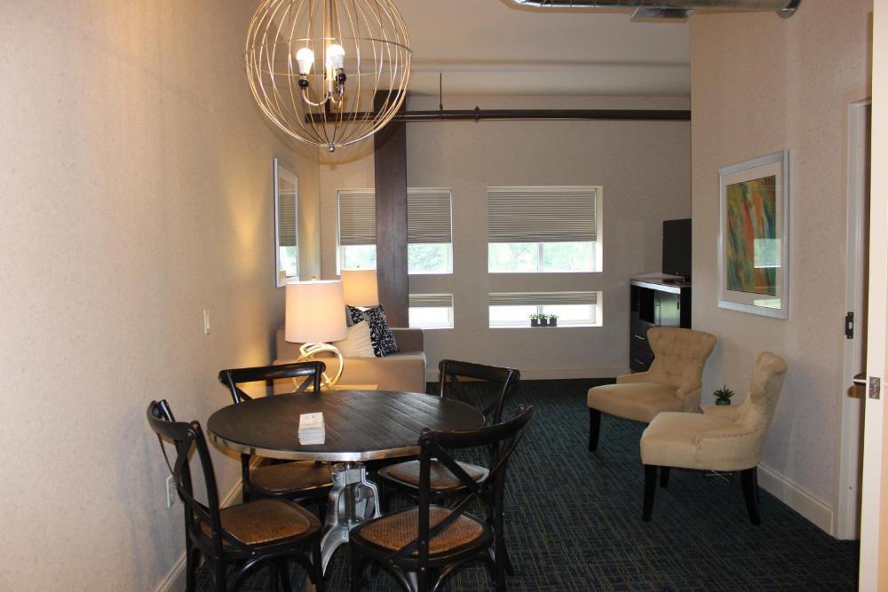 Deluxe Suite interior